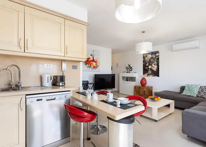 Sunshine Lejlighed *